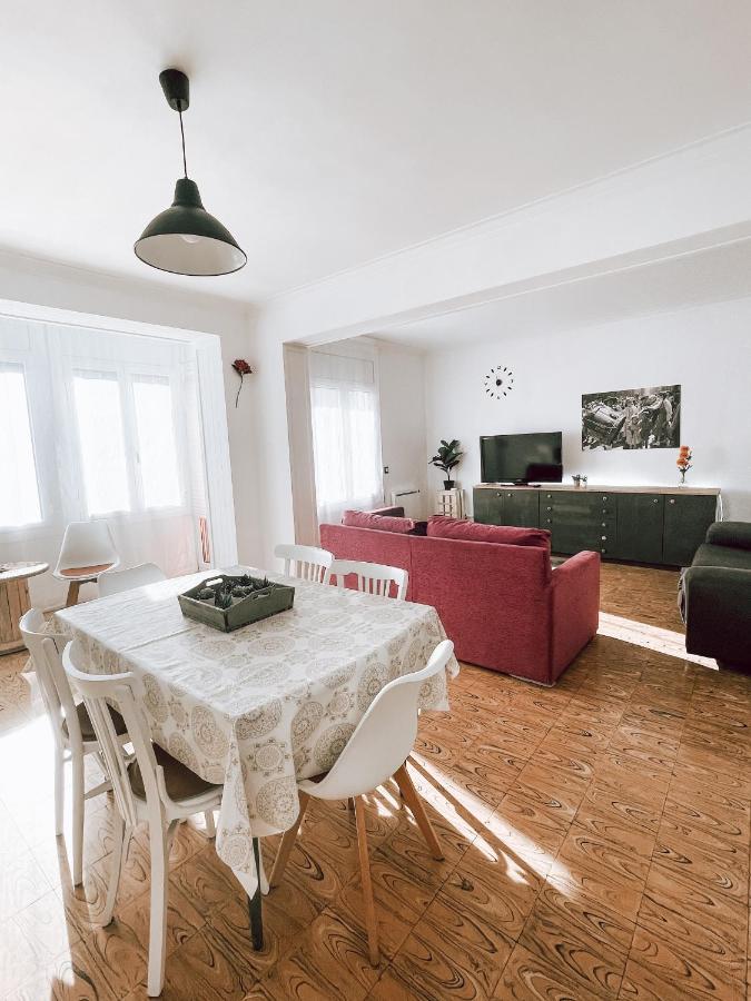 El Segon Pis Apartment Berga Luaran gambar