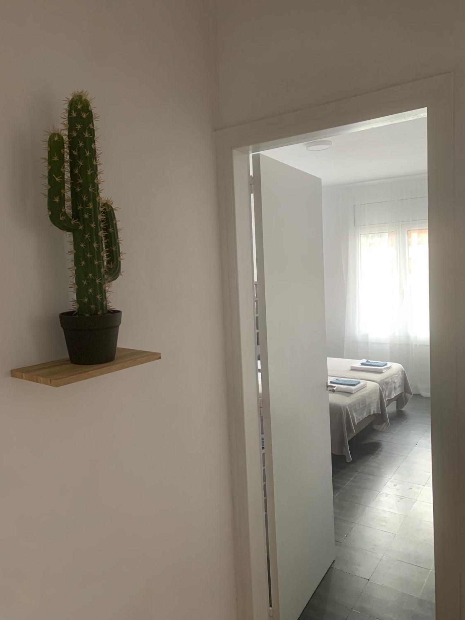 El Segon Pis Apartment Berga Luaran gambar